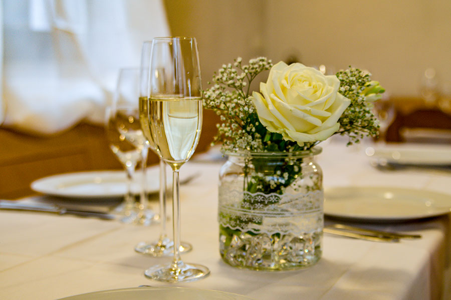 Catering Hochzeitsmenü, Tisch: Alles frisch! Catering für den Großraum Reutlingen, Tübingen und Stuttgart
