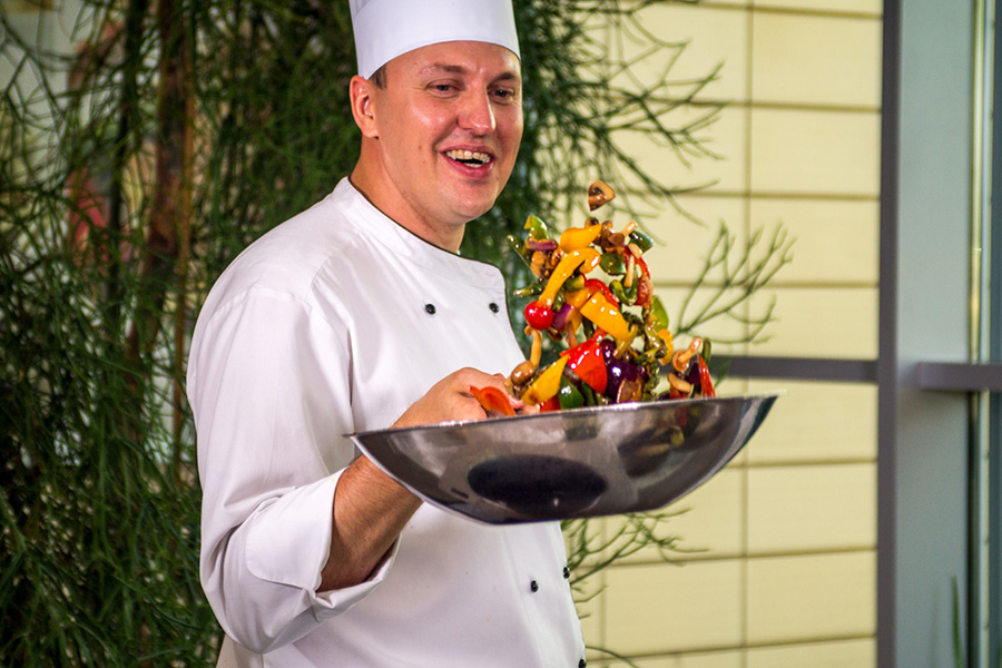 Catering Live Cooking, Gemüse im Wok: Alles frisch! Catering für den Großraum Reutlingen, Tübingen und Stuttgart